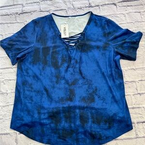 Visily Navy Tie-Dye Lace-Up Tee